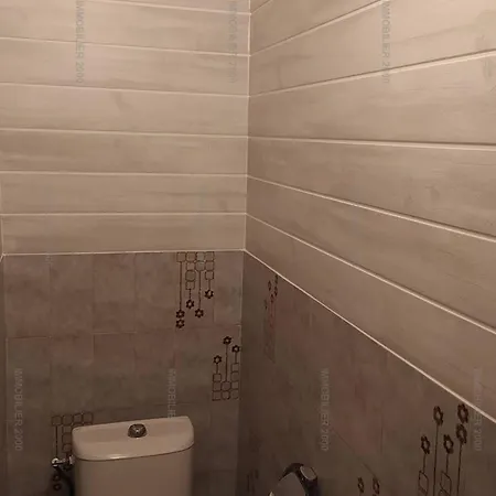 F2 Climatise Avec Terrasse, Parking, A 600m Des Thermes - Amelie-les-bains - Fr-1-703-27 Apartman *